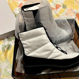 Alfani-White & Black snow boots